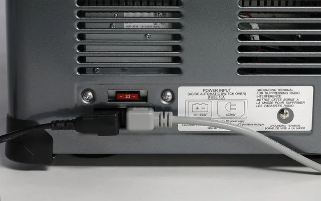 Engel MT35F-V Kompressorkühlbox 32 Liter 8 Engel MT35F-V Kompressorkühlbox 32 Liter – Bild 6