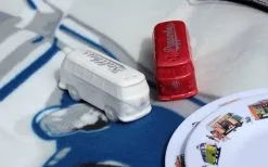 VW Collection T1 Bus Salz & Pfefferstreuer Blau / Weiß -Camping-Haushalt Verkaufs 410756 2980265